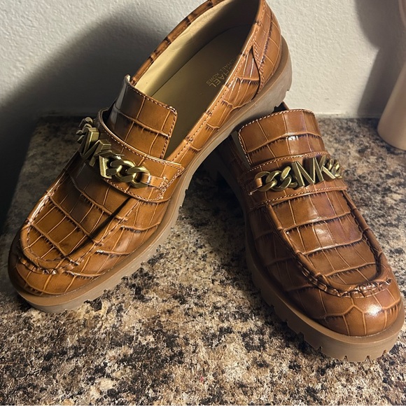 MICHAEL MichaelāKors Blaine Moc Toe Loafer - Picture 5 of 11